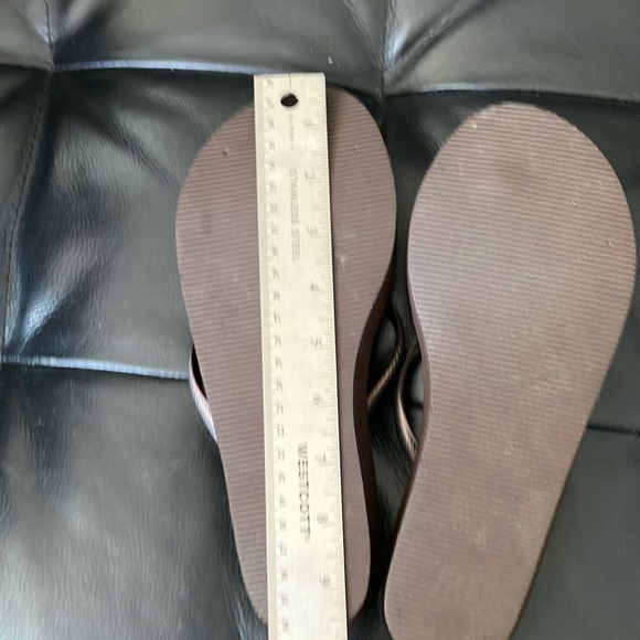 Women's Brown Flip Flop Sandals - Picture 6 of 12